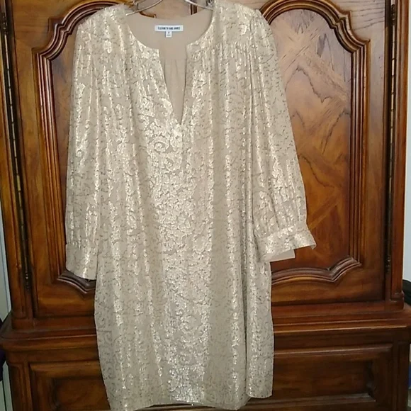 Elizabeth and James | Dresses | Elizabeth And James Ivory Gold Metallic Smock Dress Size 8 | Poshmark Elizabeth and James | Dresses | Elizabeth And James Ivory Gold Metallic Smock Dress Size 8 | Poshmark